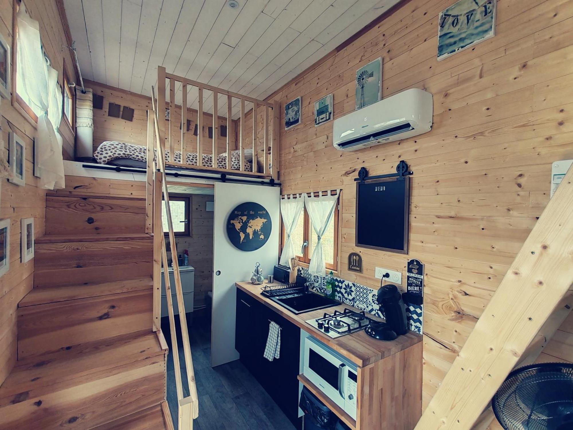 Tiny House Des Bougnats Teilhede Exterior foto